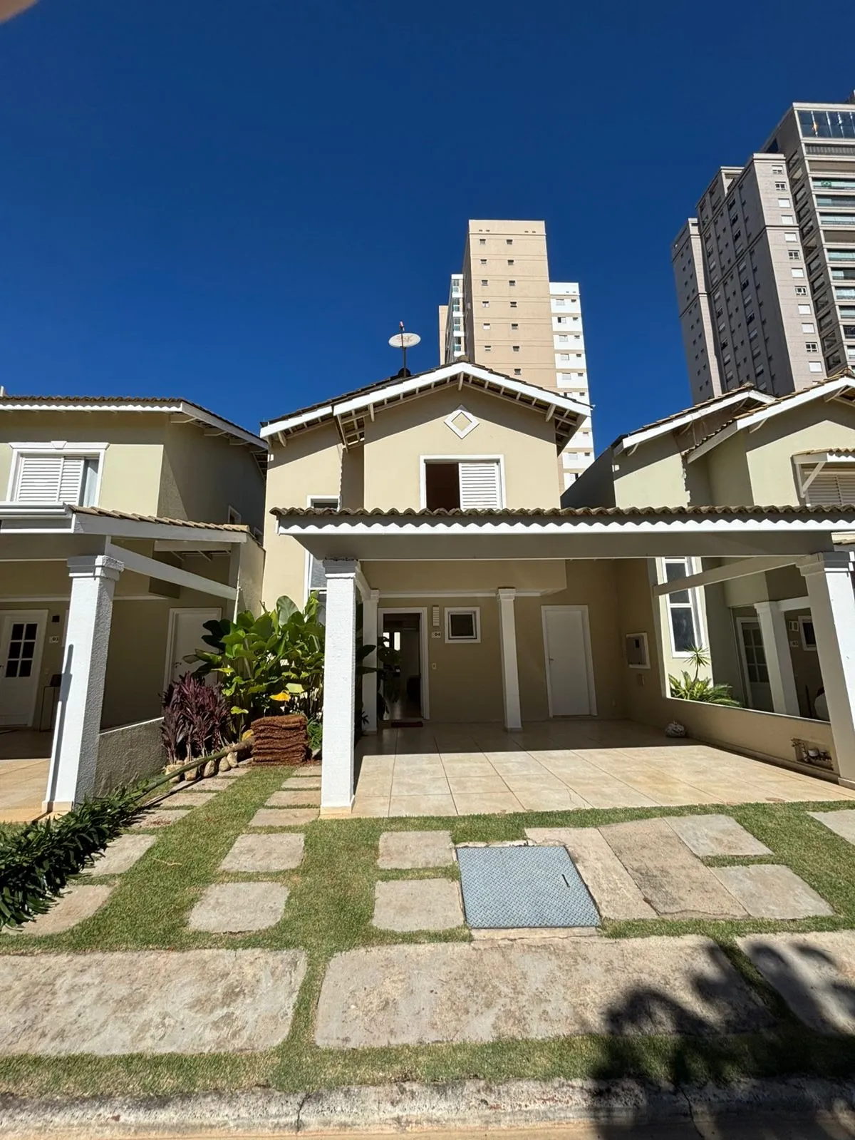 Imagem Casa de alto padrão à venda ou locação no Villa Campolim, Sorocaba, com 3 dormitórios, 1 suíte, 179 m² e 2 vagas no Parque Campolim