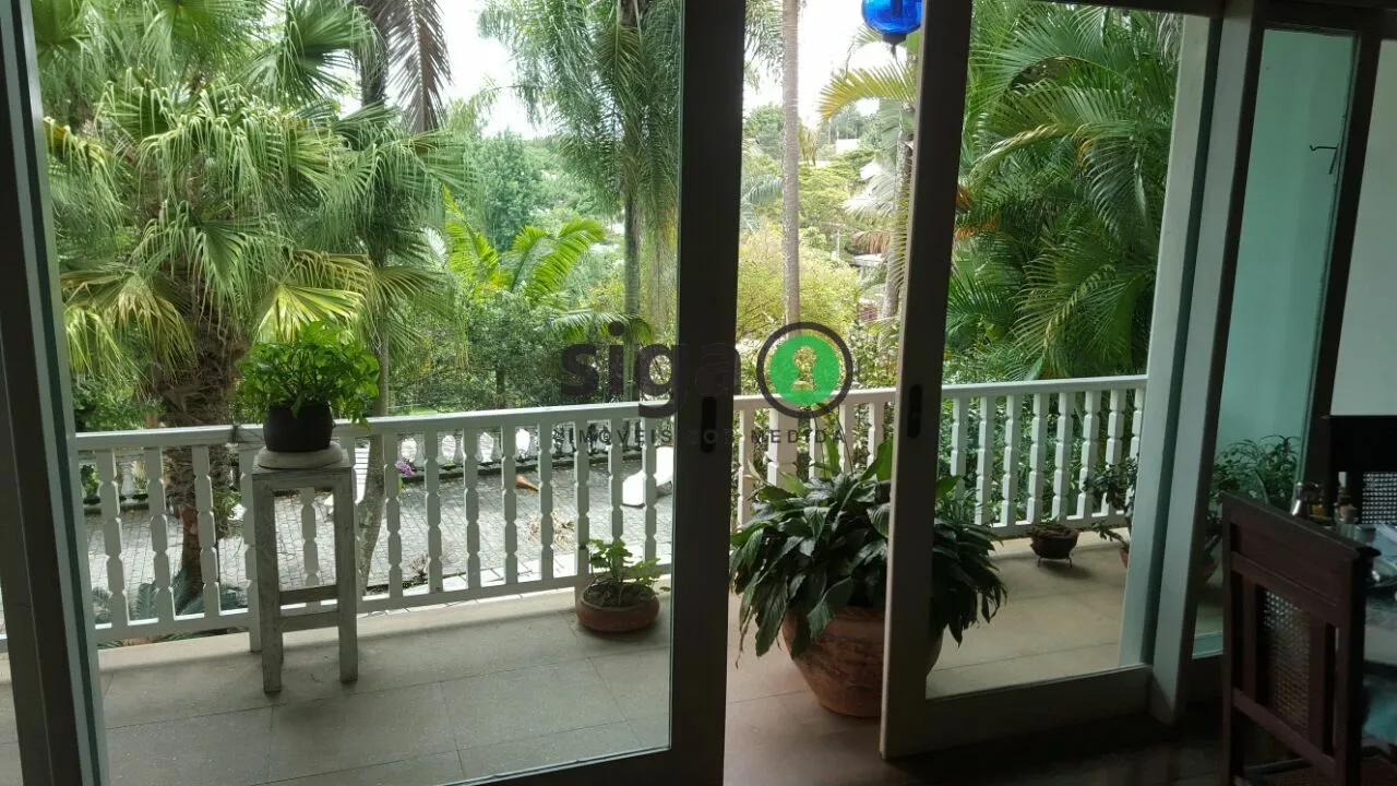 Imagem Casa a venda no Morumbi com 400m² área útil, 900m² terreno