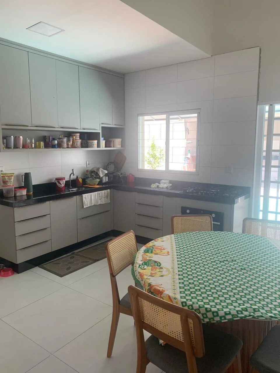 Imagem Casa com 3 quartos Sendo 1 Suite Bairro Santa Cruz