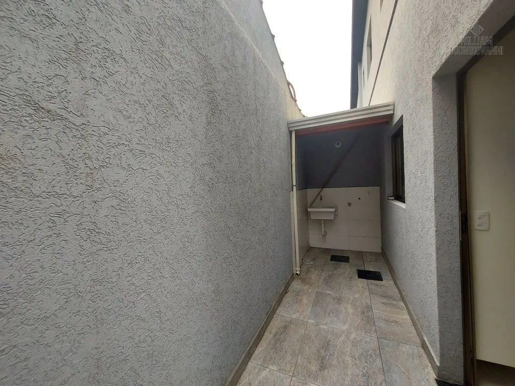 Imagem SOBRADO EM CONDOMINIO COM QUINTAL PRIVATIVO