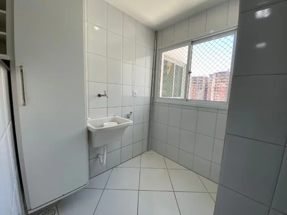 Imagem Belíssimo 3 quartos sendo uma suíte com varanda com vista para o mar em localização privilegiada da Praia do Morro