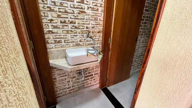 Imagem SOBRADO NO ITAGUÁ 2 dormitórios,3 banheiros,sala de estar e varanda gourmet com cozinha integrada
