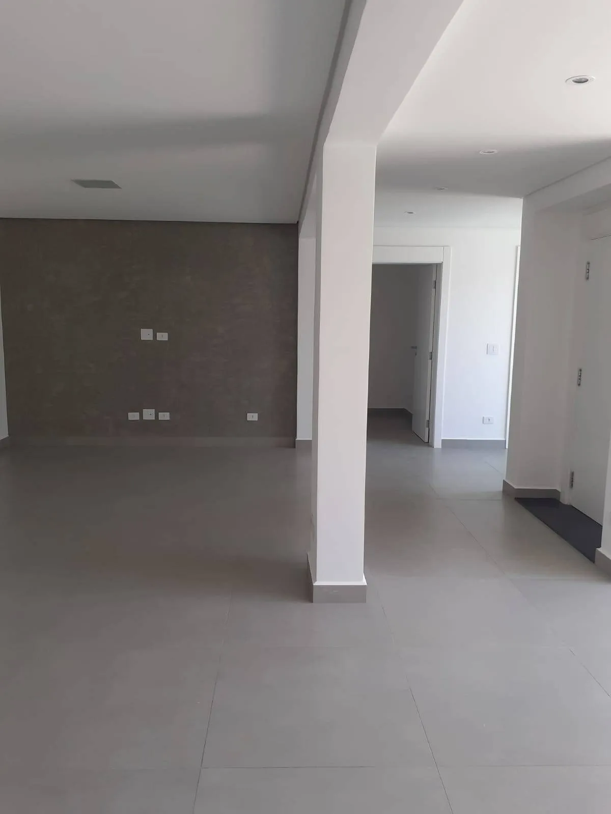 Imagem DESLUMBRANTE CASA NO CONDOMÍNIO MELVILLE