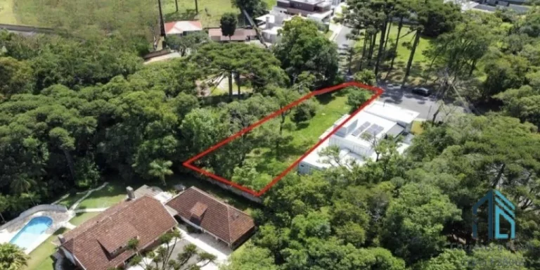 Imagem Terreno em condomínio com área total de 1078,55 m², e área privativa de 862,68 m² Santa Felicidade em Curitiba PR