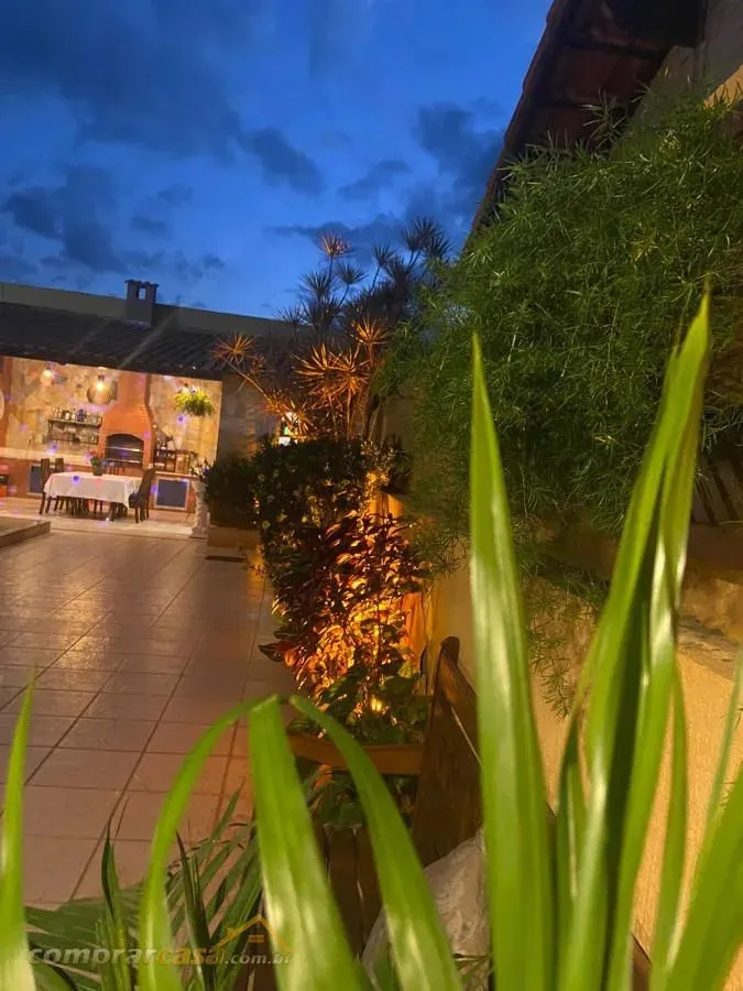 Imagem Casa em Condomínio para Venda em São Pedro da Aldeia / RJ no bairro Campo Redondo