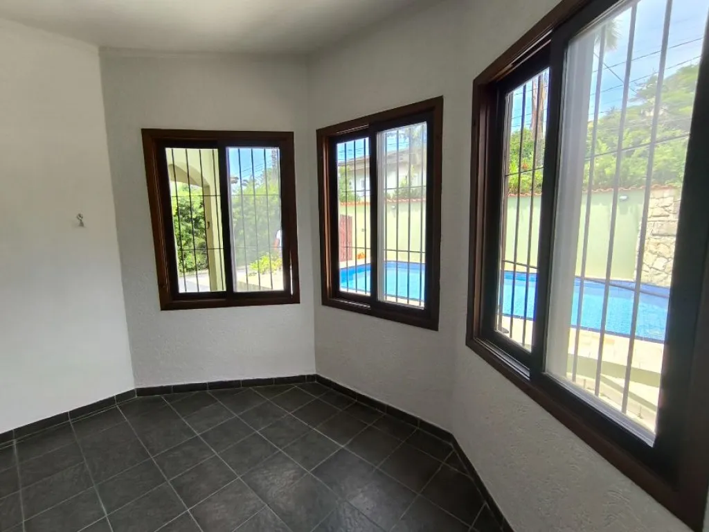 Imagem CASA COM 232,00 m² - FLÓRIDA - PRAIA GRANDE SP