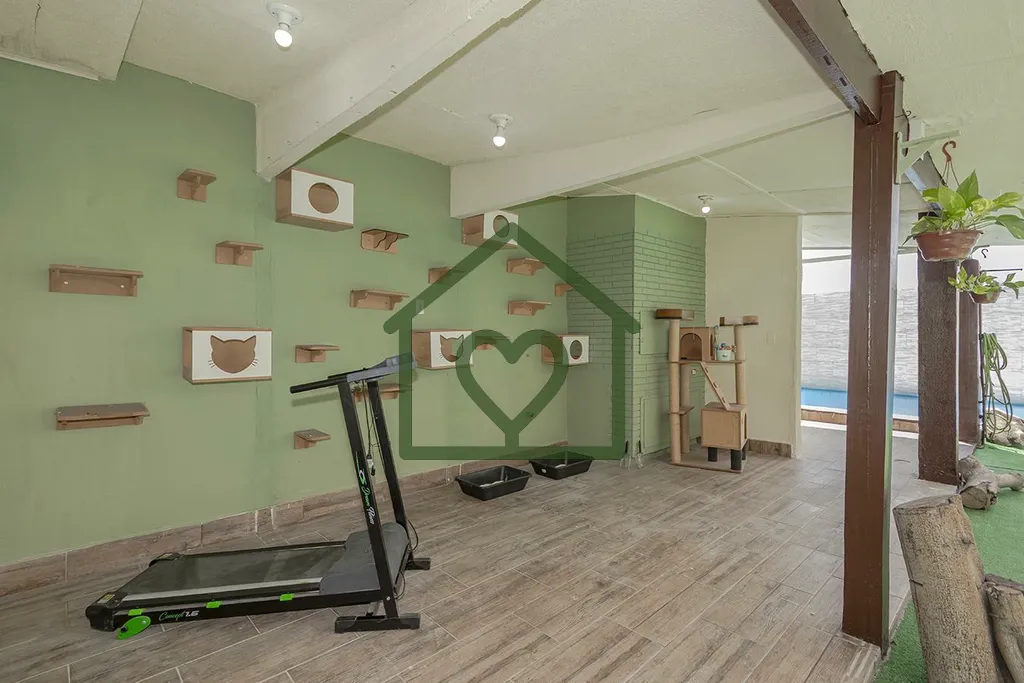 Imagem Casa ampla, no bairro Jardim Itu Sabará, com 3 dormitórios, possibilidade de 2 súites, sala de es...