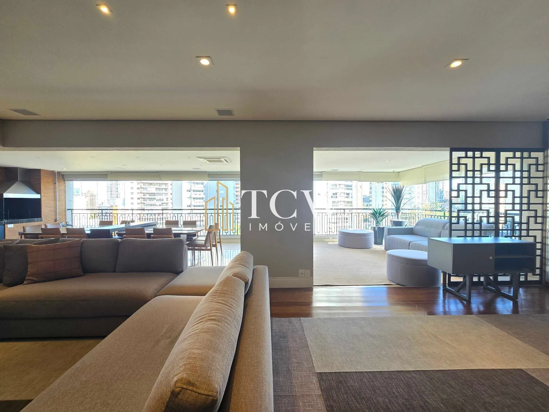 Imagem Apartamento de Alto Padrão à Venda na Vila Mariana | 250 m² | 4 Suítes | 4 Vagas | São Paulo/SP
