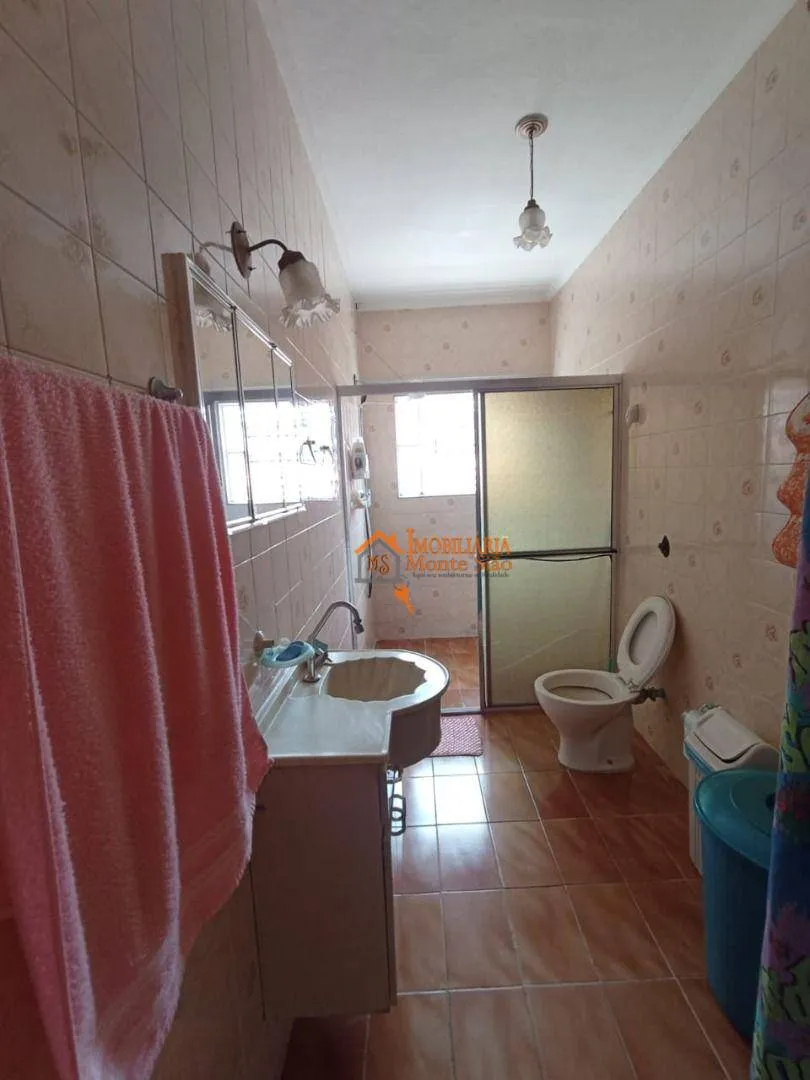 Imagem Sobrado com 3 dormitórios à venda, 250 m² por R$ 850.000,00 - Parque Continental - Guarulhos/SP