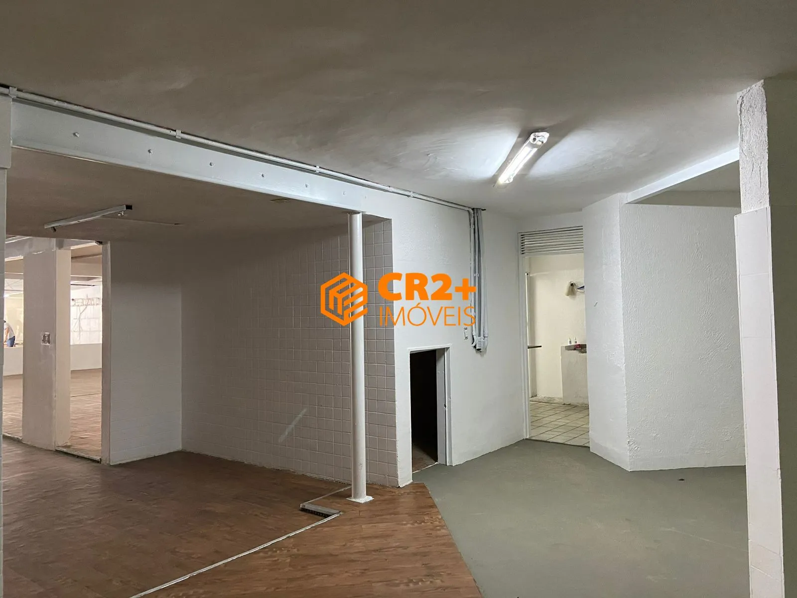 Imagem Vendo Casa de esquina em Piedade, Térreo + 1 andar, 702 metros