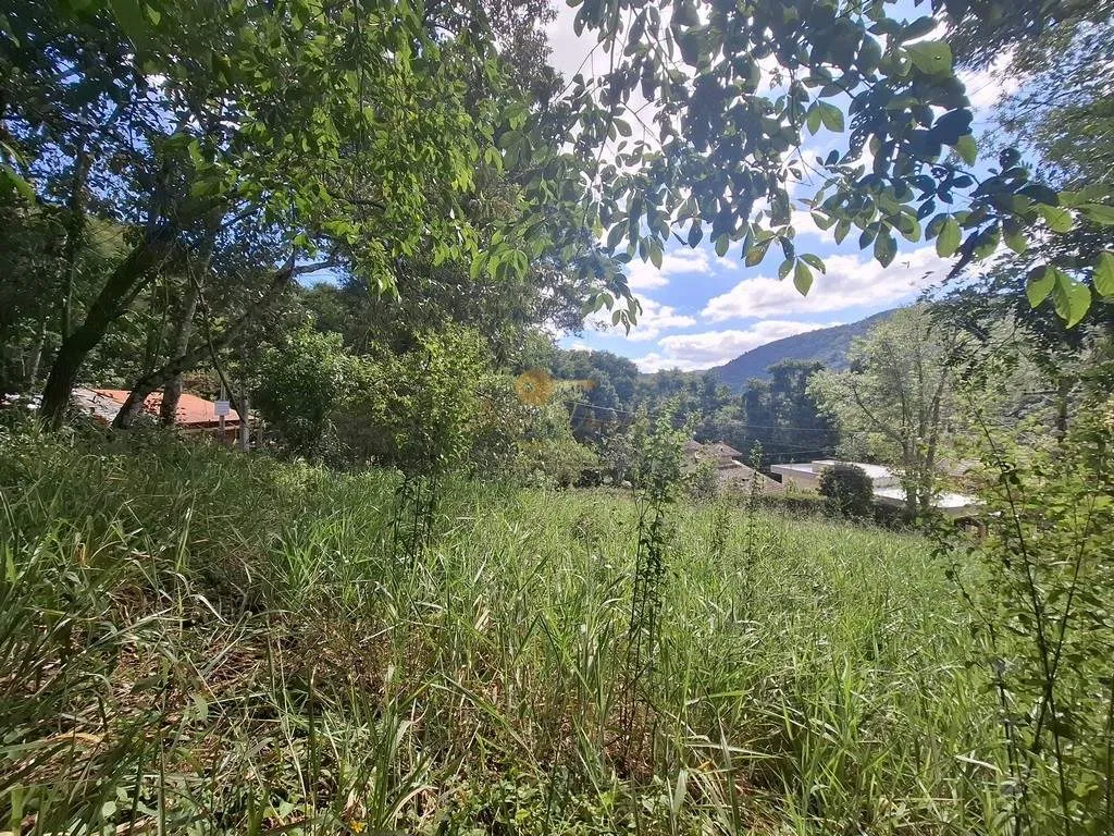 Imagem Terreno em Condomínio para Venda em Teresópolis / RJ no bairro Albuquerque