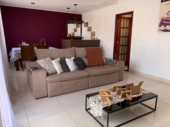 Imagem Casa com 2 Quartos à Venda, 176 m² em Jardim Tannus - Jundiaí