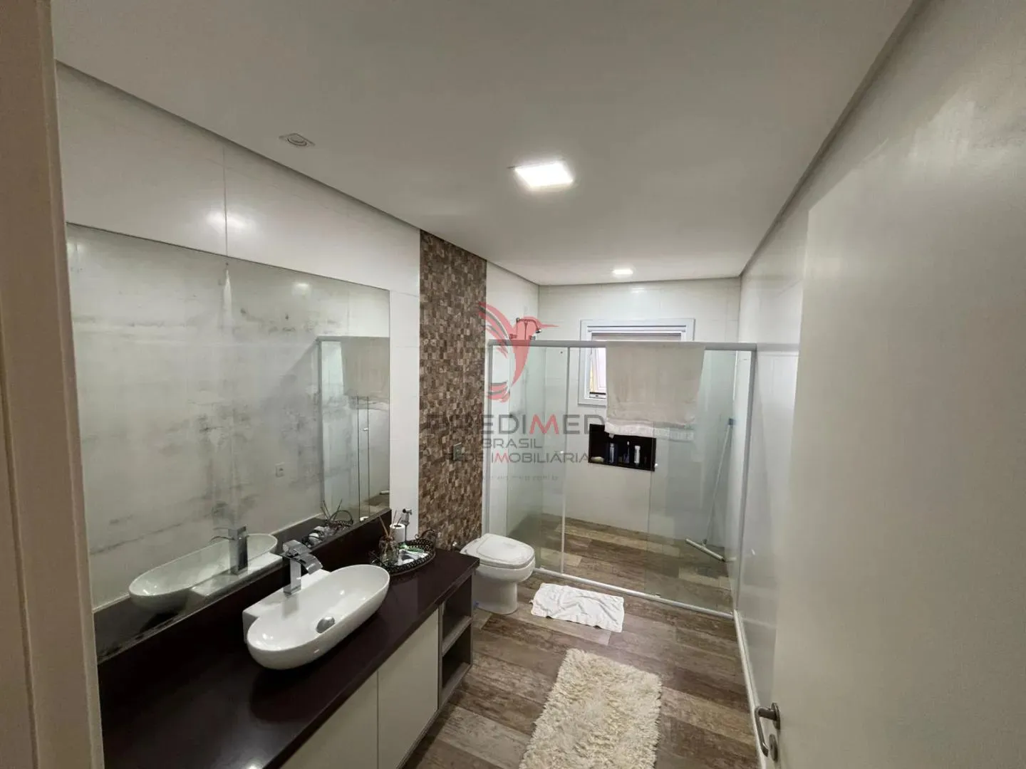 Imagem VIVER COM ELEGÂNCIA: CASA DE ALTO PADRÃO NO VEREDAS ALTOS DO LARANJAL