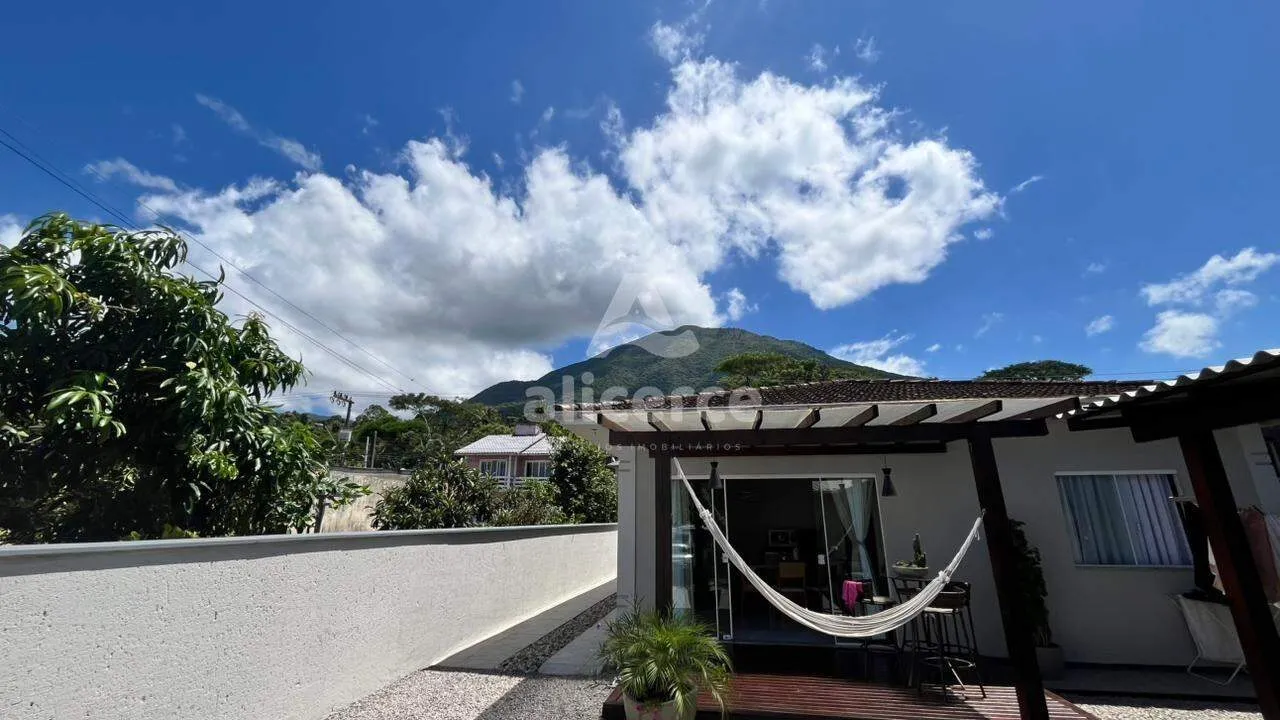 Imagem Casa à venda com 3 quartos , 100m² em Praia de Fora Palhoça