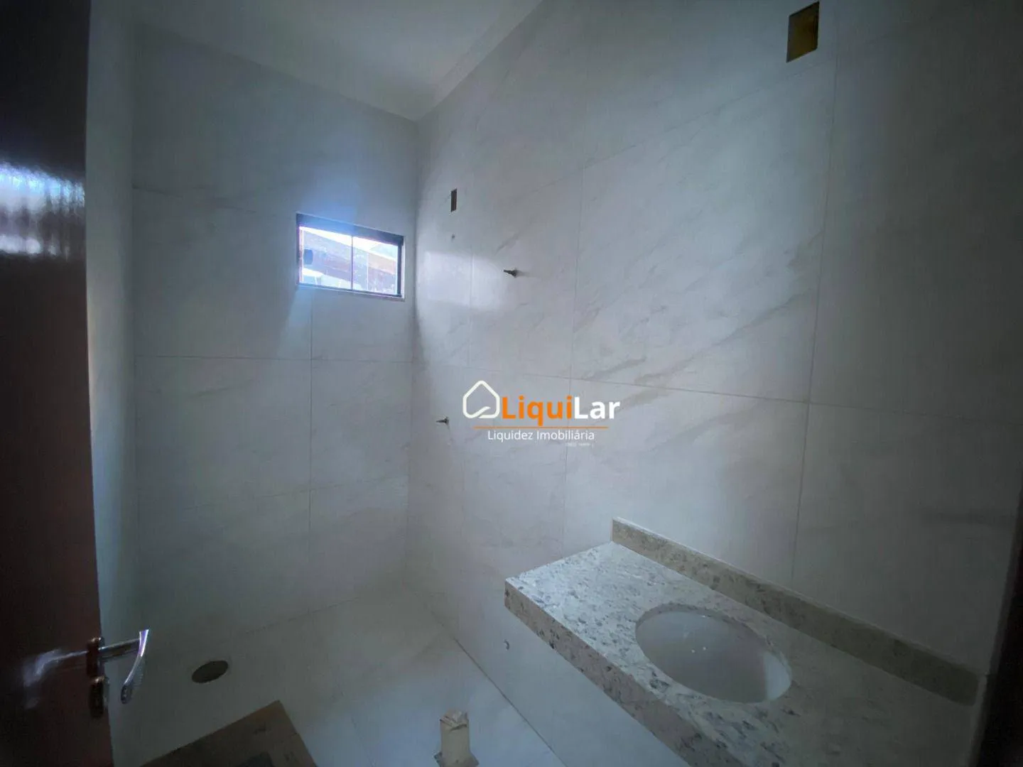 Imagem Sua Oportunidade Única: Casa Nova com Suíte e Design Sofisticado - Pronta para Morar!