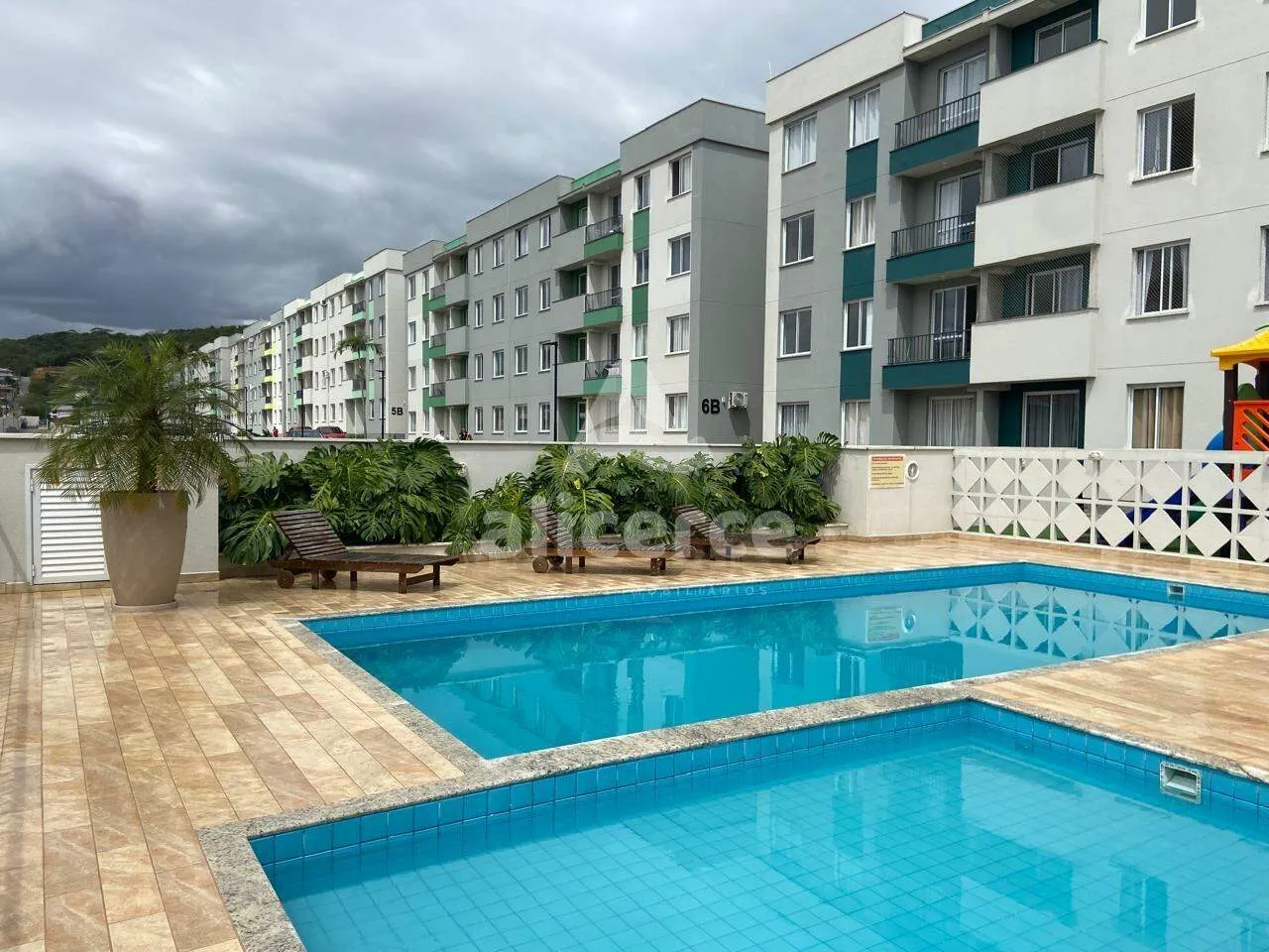 Imagem apartamento pronto, 2 dorm., piscina e sacada no sertão do Maruim - São José - SC
