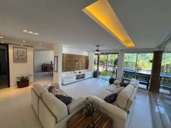Imagem Espetacular Casa Mobiliada no Condomínio Residencial Quatro Rodas em Itapuã, Salvador-BA 4 Quartos, 2 Suítes, Área Gourmet, Piscina Imperdível!