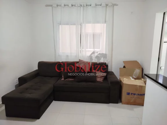 Imagem Sobrado com 3 banheiros, 1 social e 2 suítes com garagem privativa possui ar condicionado São Jorge -Santos R$425.000