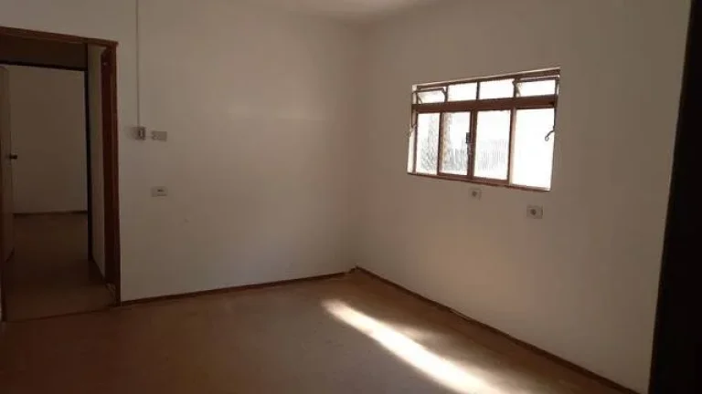 Imagem Casa para Salão e Apartamento no piso Superior comercial Centro S.A