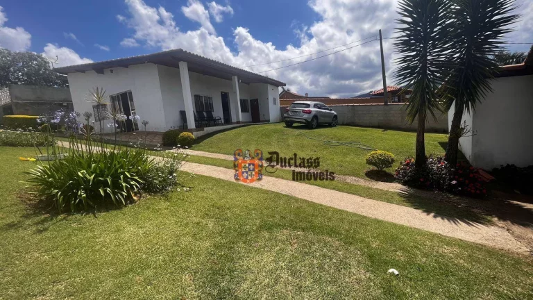 Imagem Chácara com 3 dormitórios à venda, 1300 m² por R$ 650.000 - Das Areias - Itapeva/MG