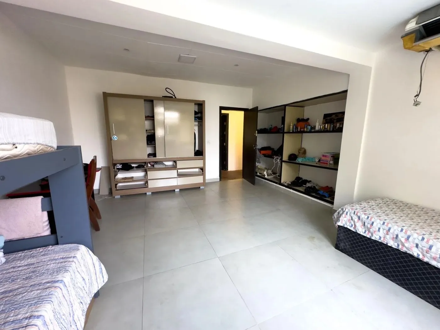 Imagem Casa para Venda em São Paulo, Alto de Pinheiros, 5 dormitórios, 5 suítes, 6 banheiros, 4 vagas