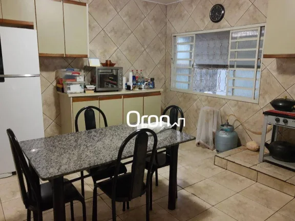 Imagem Casa à venda, 200 m² por R$ 795.000,00 - Jardim América - Goiânia/GO