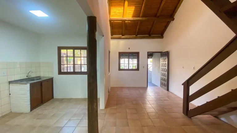 Imagem Casa à venda em Garopaba-SC, 2 quartos, 1 suíte, 1 vaga de garagem, 80m² - Jardim Panorâmico!