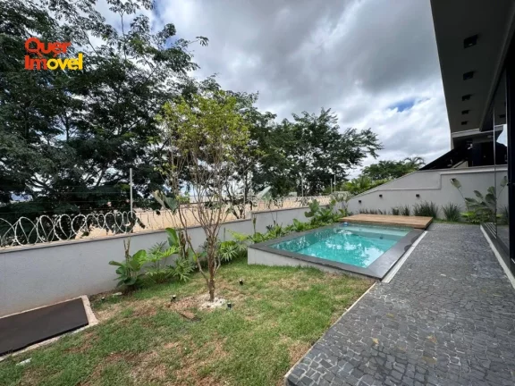Imagem Imóvel de luxo em condomínio na Vila do Golf em Ribeirão Preto-SP! 4 quartos, 4 suítes, 4 vagas de garagem e 261m². Aproveite! Quer Imóvel Negócios Imobiliários.