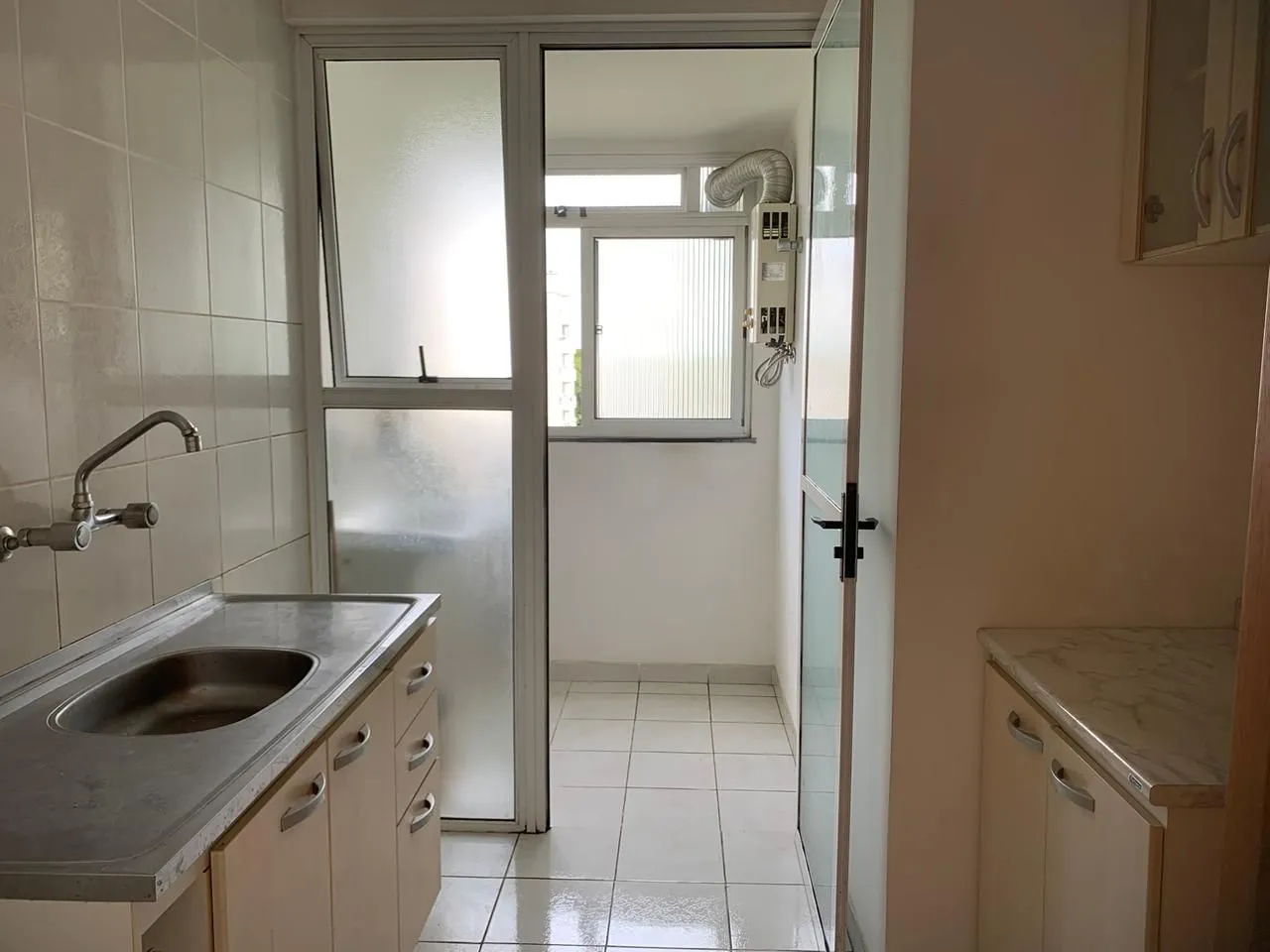 Imagem APARTAMENTO COM 2 DORMITORIOS, 1 VAGA COBERTA E ELEVADOR.