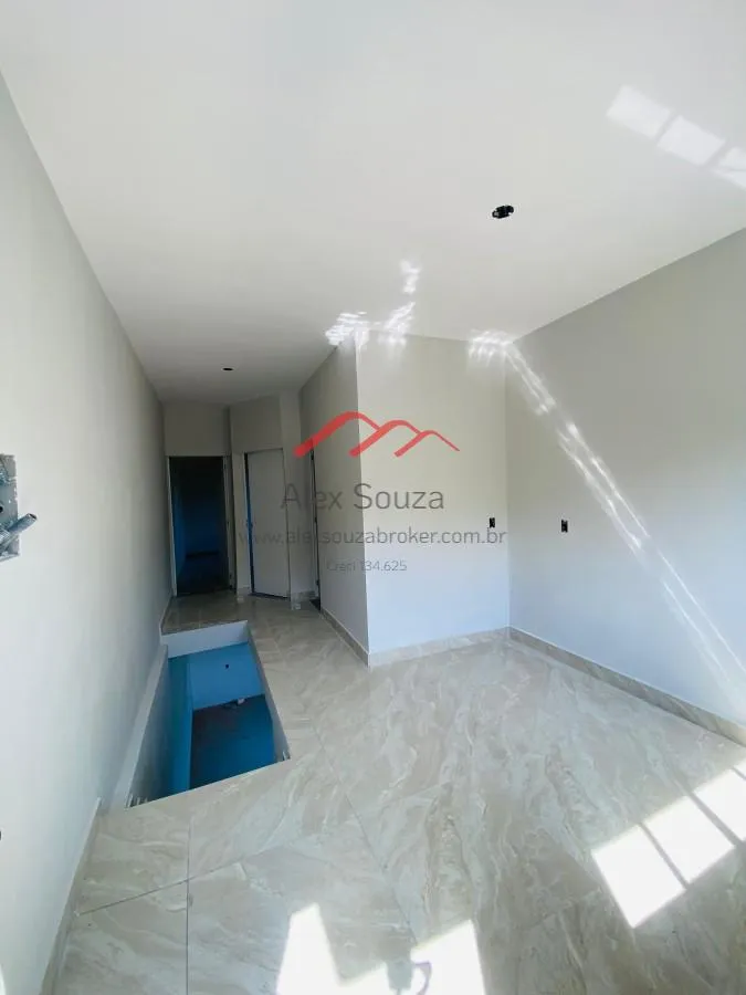Imagem Casa para Venda, 3 dormitórios, 2 banheiros, 2 vagas