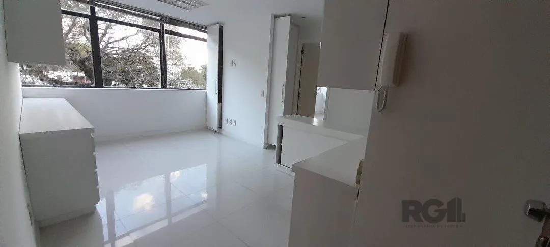 Imagem Excelente Sala Mobiliada na Wenceslau Escobar enfrente ao Paseo