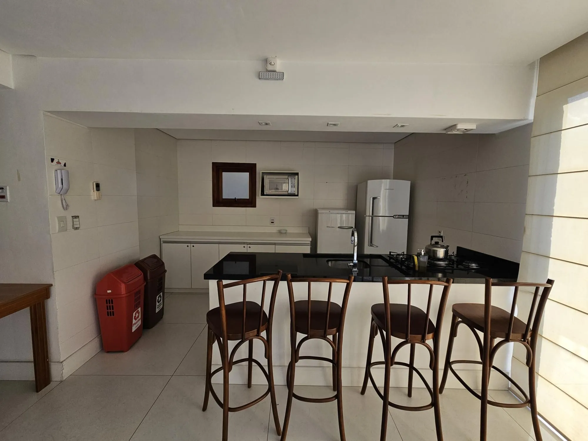 Imagem Apartamento 2 dormitórios, sacada com churrasqueira no Cristo Redentor