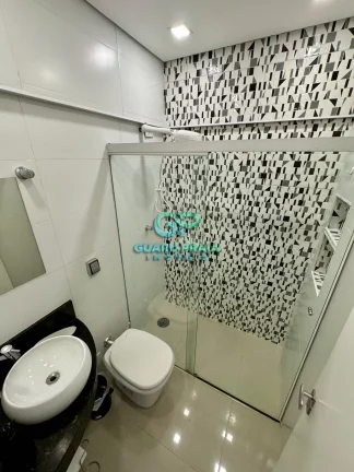 Imagem Apartamento à Venda - 100 metros da Praia de Pitangueiras, Guarujá