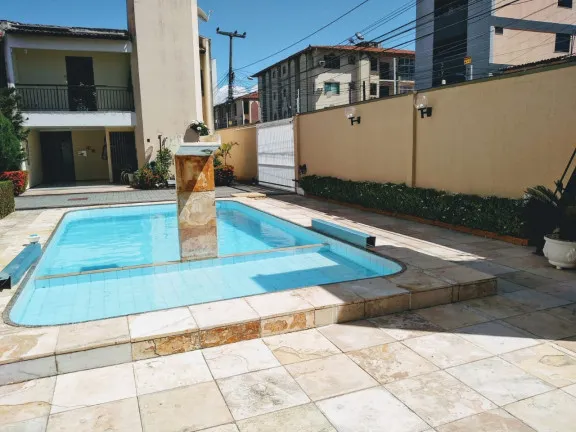 Casa com 4 Quartos à Venda, 123 m² em Vila União - Fortaleza
