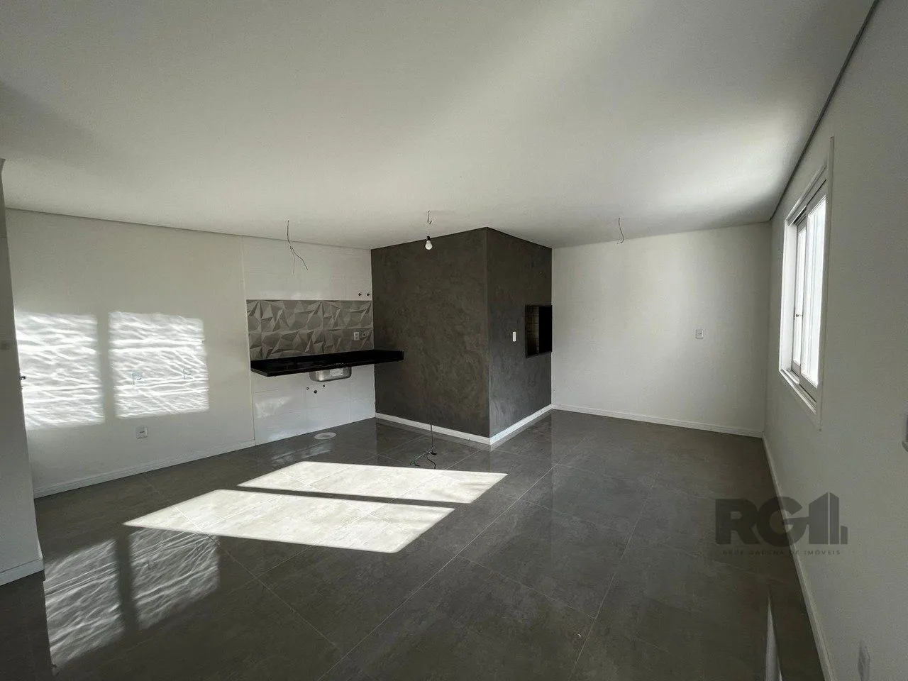 Imagem Casa 3 quartos, suíte, 2 vagas, piscina, 240m² - Vila Nova POA/RS