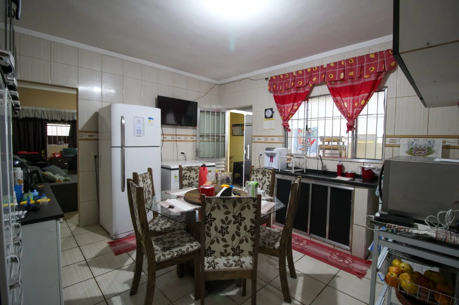 Imagem Casa Ampla e Moderna na Zona Norte com Área Gourmet e Quintal Privativo