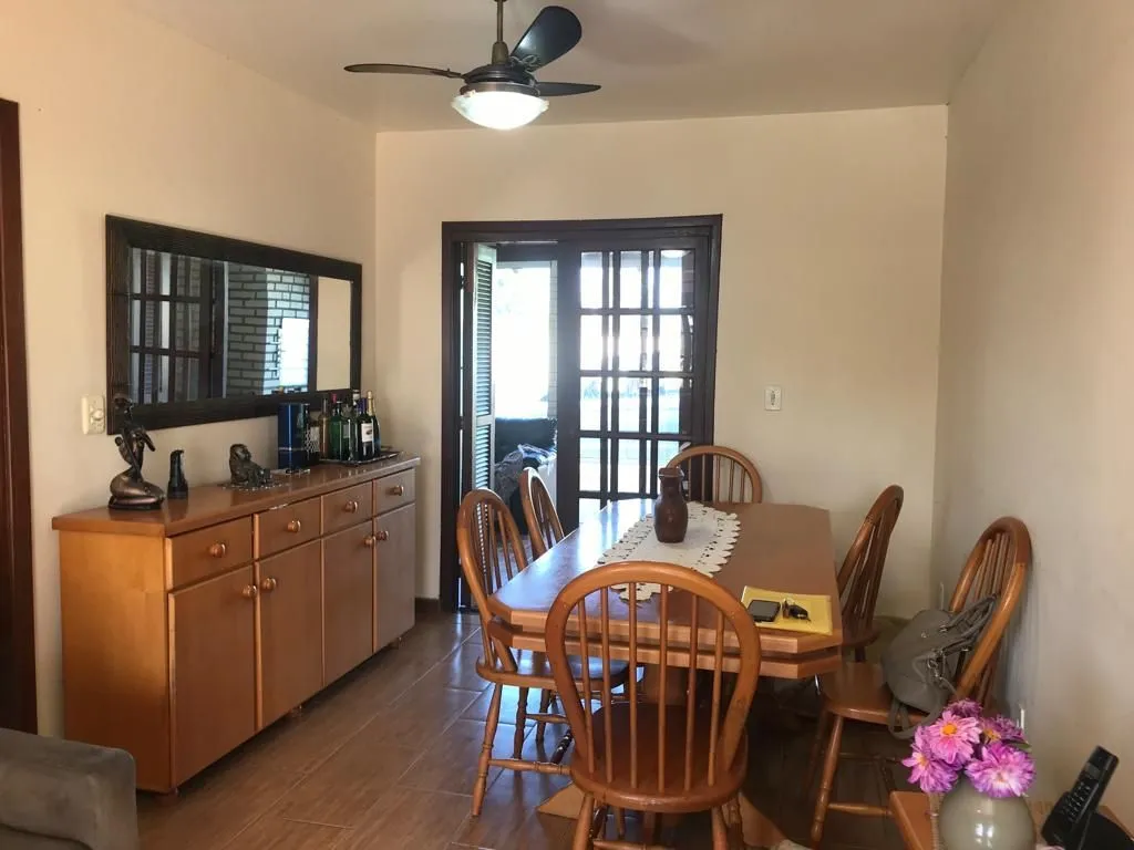Imagem Sobrado semi mobiliado de 3 dormitorios sendo uma suite no bairro Hipica