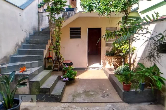 Imagem Casa de 3 dormitórios sendo 1 suíte, 2 banheiros, 2 vagas, com 110m² em Paulicéia, São Bernardo do Campo