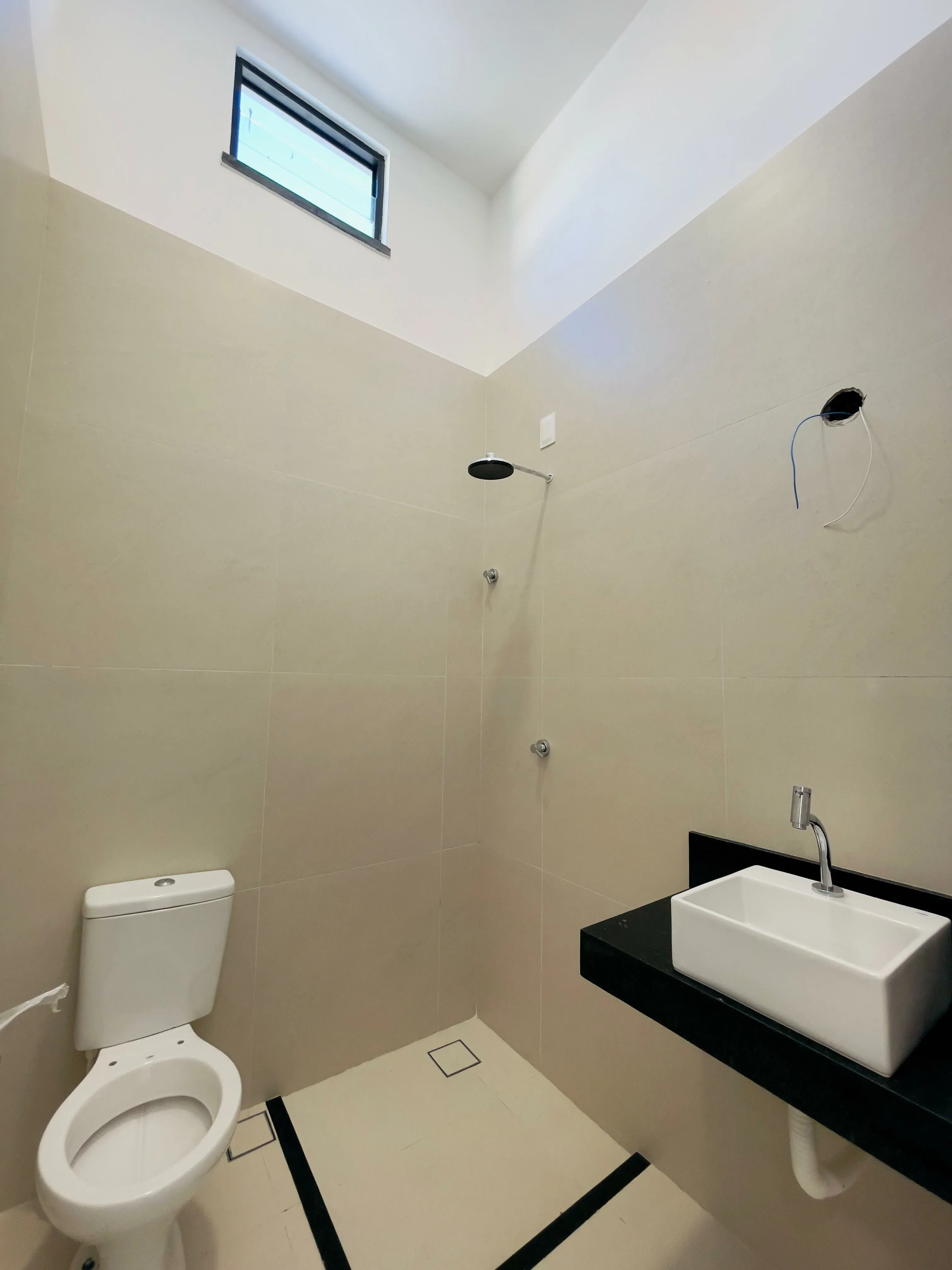 Imagem Casa 3 Quartos Com Controle de Acesso - Eusébio