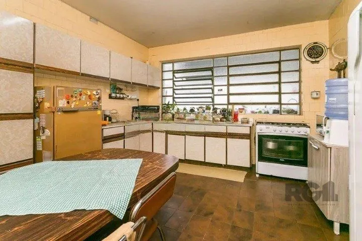 Imagem Casa Residencial ou comercial com 4 dormitórios, 2 banheiros