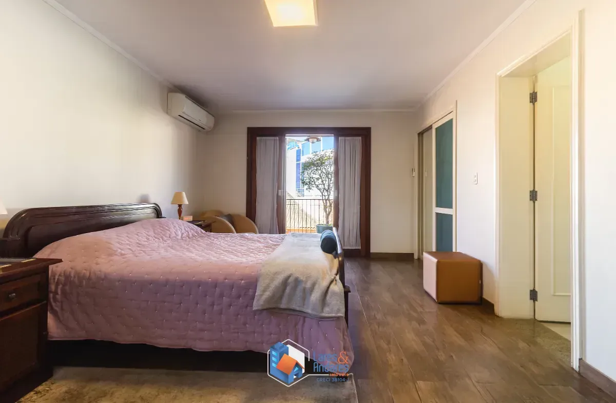Imagem Casa para venda em Alto da Lapa com 3 quartos, sendo 3 suítes, 310m²