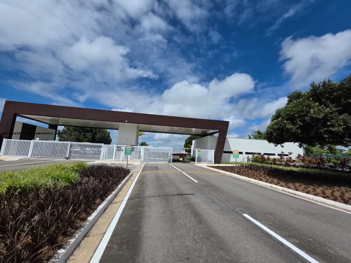 Imagem Lote para Venda em Parnamirim, Cajupiranga