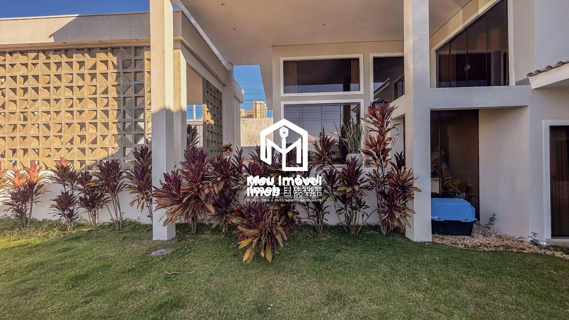 Imagem Casa 4 Quartos 4 Suítes 12 Vagas 540m² Piscina Churrasqueira