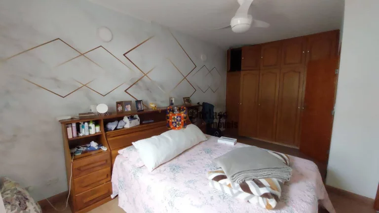 Imagem Casa com 3 dormitórios à venda, 202 m² por R$ 1.150.000,00 - Alvinópolis - Atibaia/SP