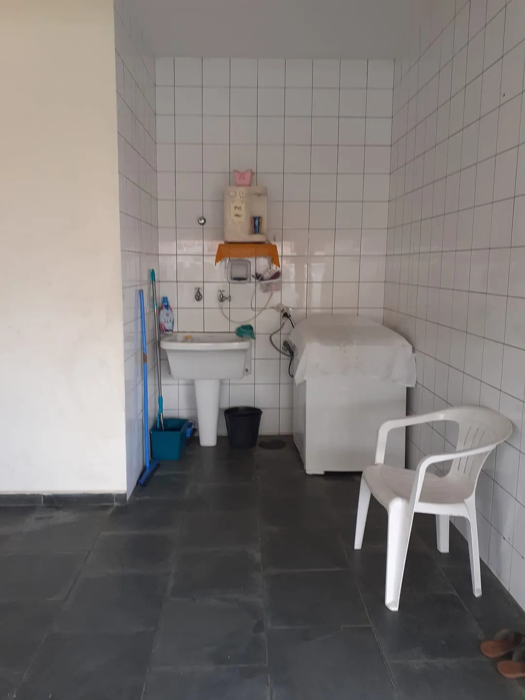 Imagem Casa à venda 3 Quartos, 2 Suites, 3 Vagas, 348M², Parque São Domingos, Pindamonhangaba - SP