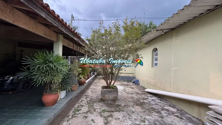 Imagem Casa em excelente localização em corredor comercial