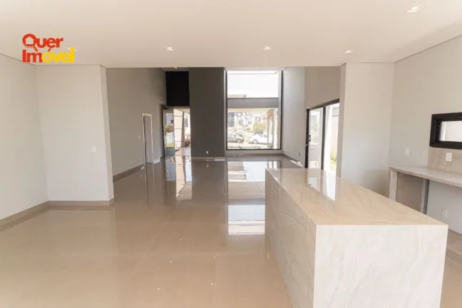 Imagem Imóvel de alto padrão no Condomínio Alphaville 1 em Ribeirão Preto-SP 3 suítes, 2 salas, 5 banheiros e 4 vagas 279,00 m² Quer Imóvel Negócios Imobiliários