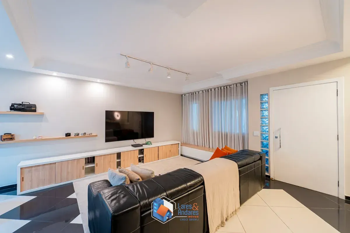 Imagem Casa para venda em Chácara Santo Antônio (Zona Sul) com 2 quartos, sendo 1 suíte, 140m²