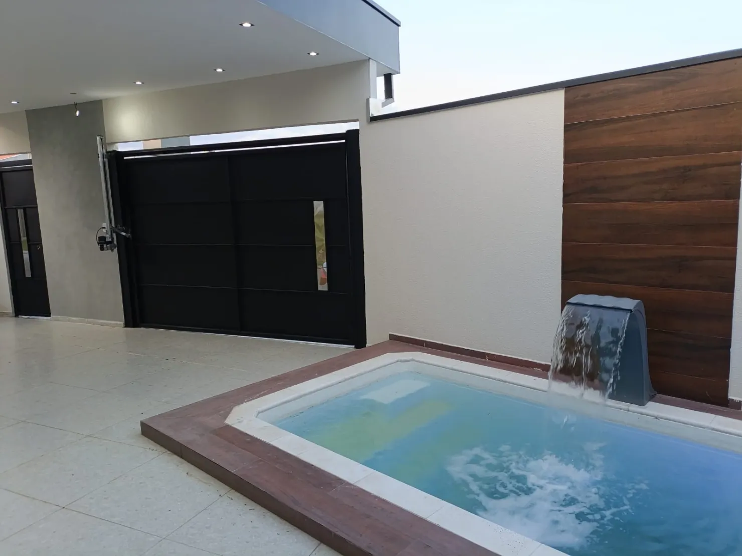 Imagem Casa à venda 2 Quartos, 1 Suite, 1 Vaga, 170M², Loteamento Residencial e Comercial Flamboyant, Pindamonhangaba - SP