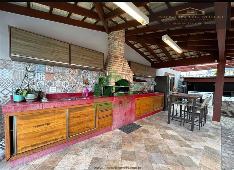 Imagem Casas no Litoral para venda em Caraguatatuba no bairro Indaiá